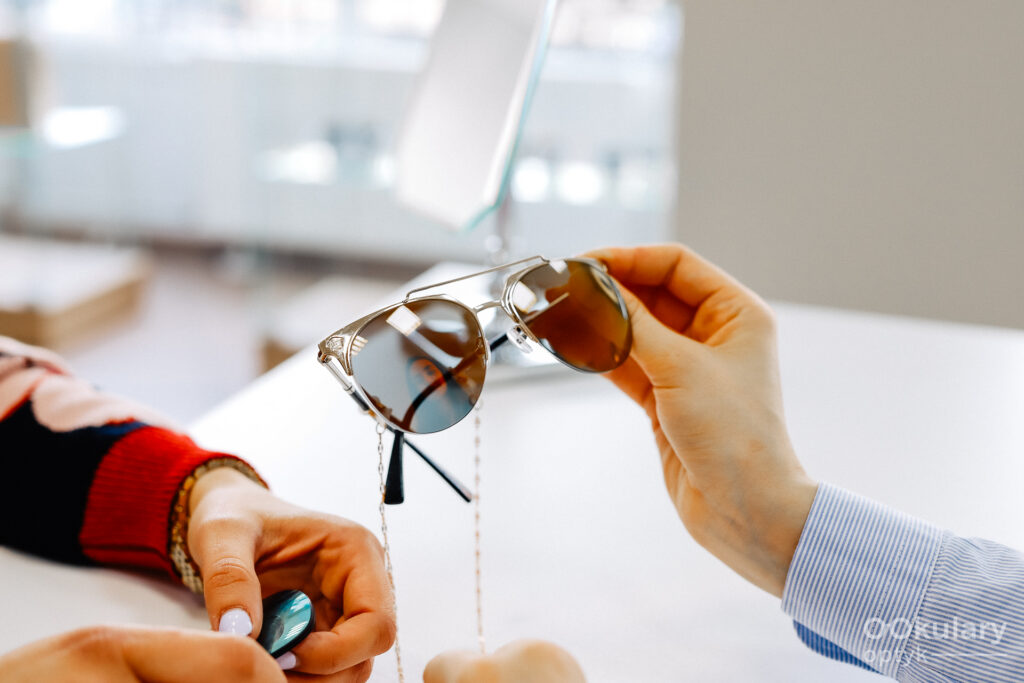 realizacja zlecenia na okulary, pomoc w wyborze produktu